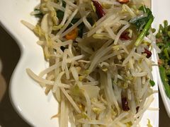夜市炒豆芽-顶顶香煎饼家常菜(金花南路店)