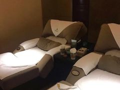 -金色印象·4k影院式足体养生(大渡口店)
