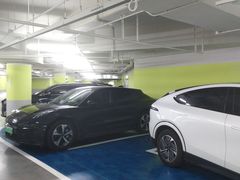 -日月光中心-停车场