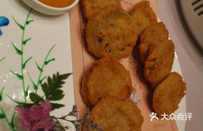 Pan-fried Shrimp Paste Stuffed Lotus Root Patties