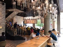大堂-星巴克臻选(湖滨道店)