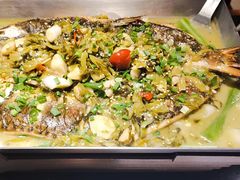 酸菜味烤鱼-鸣记脆皮烤鱼·海鲜烤鱼(亿合城店)