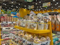 -三只松鼠生活馆(芜湖弋江金鹰店)