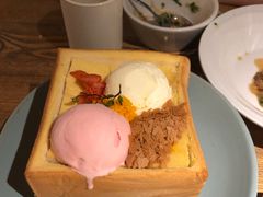 十年纪念版面包诱惑-蜜桃餐厅·伴山(湖滨商业街店)