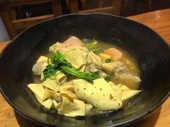 -万记麻辣烫国展总店