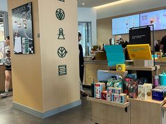 -星巴克臻选(华堂·新辰汇店)