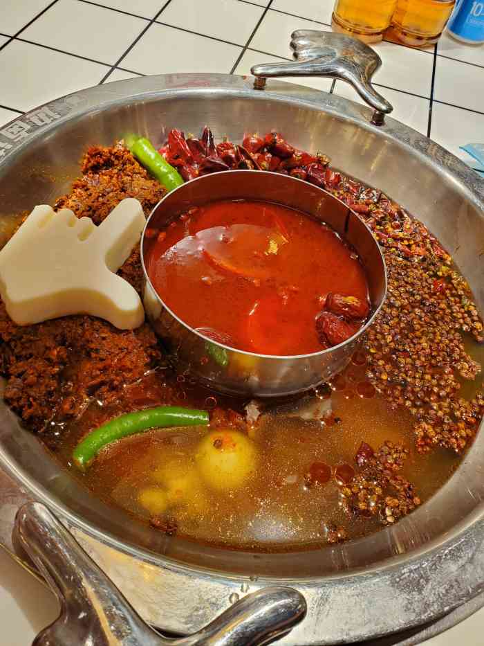 贤合庄卤味火锅(萝岗万达广场店)-"菜品新鲜,服务也很好,那卤水牛杂