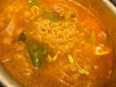 炸酱拉面-富乐满韩国正宗炸鸡韩国料理(虹泉路店)