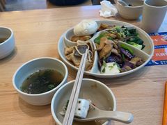 -素满香·全民食养自助(长宁龙之梦店)