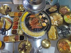 -胡悦里韩式烤肉(芝罘万达广场店)