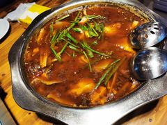 -乡土特色.冷锅鱼.牦牛肉汤锅