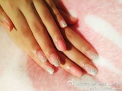 闪贝-爱嘉生活美甲美睫纹绣半永久