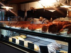 面包甜点陈列柜-仙峰天然面包(迎宾路店)