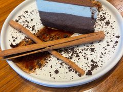 -Chom Cafe and Restaurant
