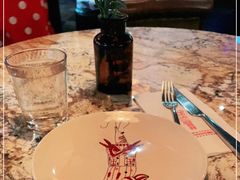 -BROWNSTONE布朗石西班牙餐厅(富城店)