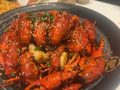 -肥肥虾庄·金牌油焖大虾(汉口城市广场店)
