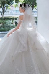 -艾米丽婚纱礼服