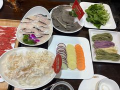 -牛鼎盛新疆雪花鲜牛火锅(武夷绿洲 店)
