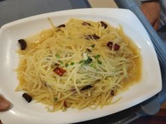 -严记小天府酸菜鱼(西四路店)