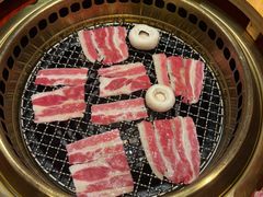 -喜牛烧肉酒场·黑金店(威高广场店)