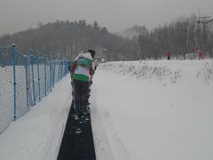 -亚布力新体委滑雪场