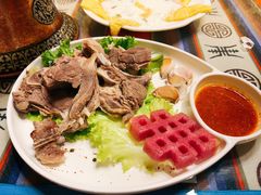 手抓羊肉-吉祥圣雪藏餐