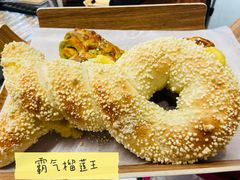 -奈雪的茶(亨特国际广场店)