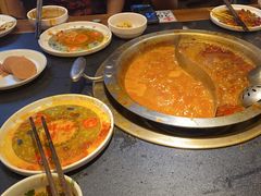 -沸炉重庆老火锅(军事博物馆店)