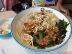 -灵芝妹子海鲜米线(劳动公园店)