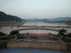 -中国宜宾·长江地标广场