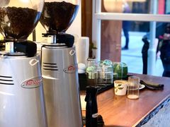 -Line 咖啡(石厦花园店)