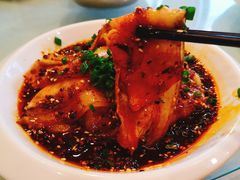 蒜泥白肉-老幺泉水鸡