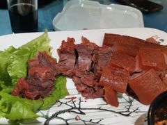 -乔家小院•非遗驴肉•本地小海鲜(滨河路店)
