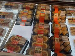 -沃尔玛(前山店)