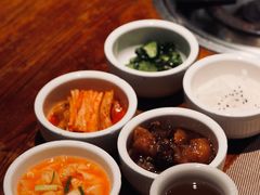 -萨拉伯尔(燕莎友谊商城店)