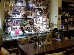 -良友书坊(安徽路店)