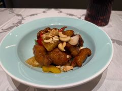 坚果黑醋咕咾肉-香港狮子山下·明星粤菜餐厅(北苑店)