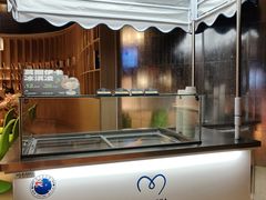 -涨巢·潮玩水疗局