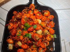 -巴厘龙虾·榜首油焖大虾(音乐学院·沿江酒馆店)
