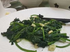 -东豪园林海鲜酒家(南港路辅路店)