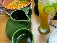 -云海肴·汽锅鸡·云南菜(天山百盛优客店)