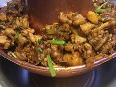 老佛爷蛙锅-老佛爷炭火蛙锅直营(清滨路总店)