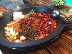 -黄潇洒老火锅(九眼桥宏济巷店)