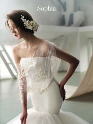 点击看大图 -Renee芮亦婚纱