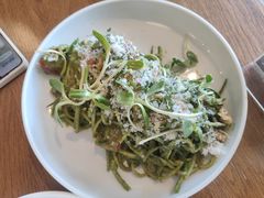 -ROAST coffee & eatery
