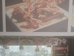 -乔家小院•本地小海鲜•非遗驴肉(万年泉路店)
