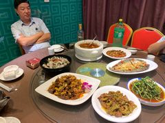 -刘胖子家常菜·蹄花焖藕(兴业店)