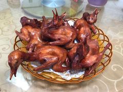 红烧乳鸽-傻记乳鸽王海鲜餐厅