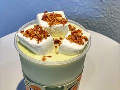 冰砖牛油果奶昔-TEA CROSS交茶点(国贸中心店)