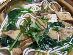 -苏莱特色牛骨滩羊手抓馆(长城东街总店)